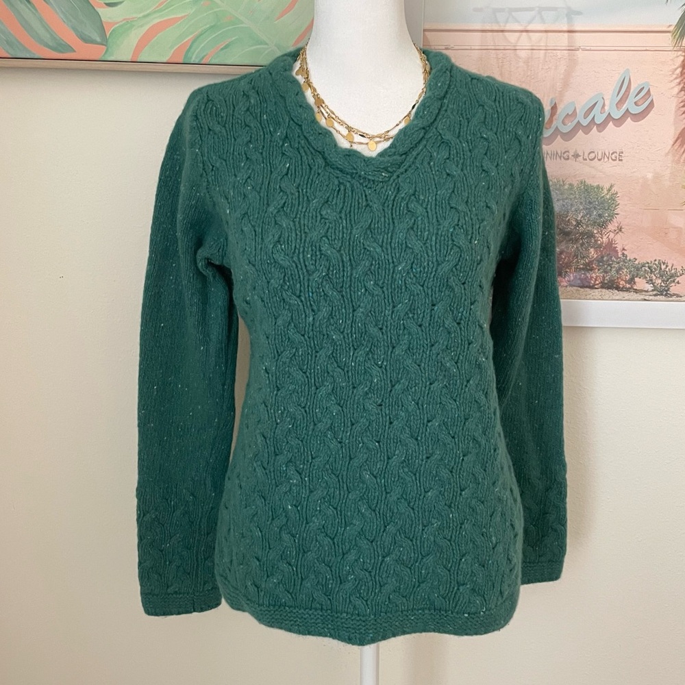 IrelandsEye Wool & Cashmere Green Horseshoe Cable V-Neck Sweater Size Small - Picture 3 of 7
